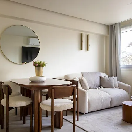 Champs Elysees - Ponthieu Apartment Paris