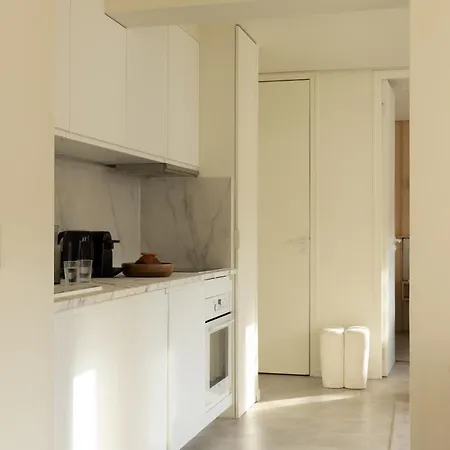 Champs Elysees - Ponthieu Apartment *